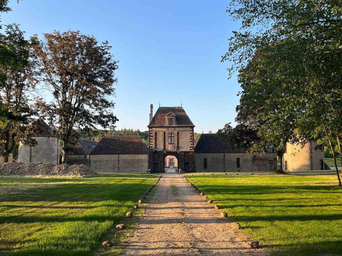 Chateau De La Riviere Pontgouin Kültér fotó